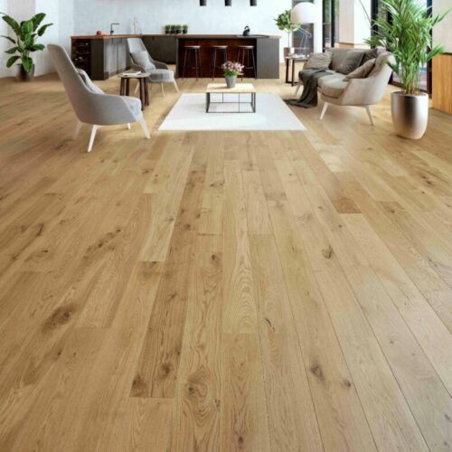 Parquet en Chêne contrecollé brossé, vernis mat