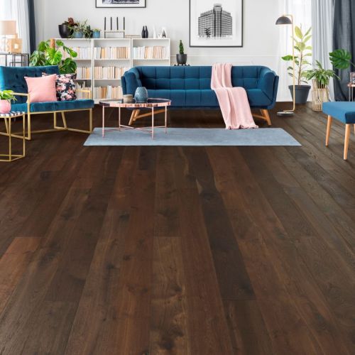 Parquet en Chêne contrecollé structuré, fumé foncé, verni