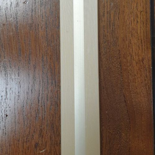 Seuil de jonction aluminium doré strié 2700 mm, seuil 28