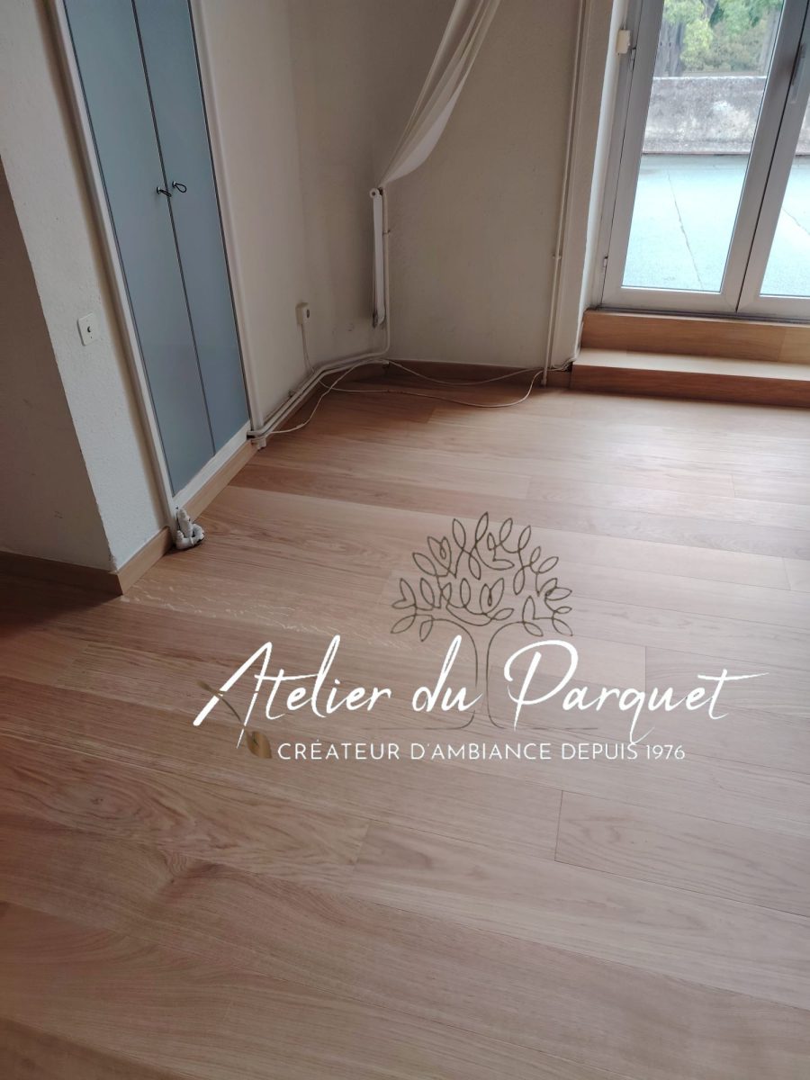 Parquet contrecollé en Chêne, vernis mat