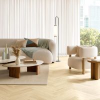 Revêtement bois Chêne, bâton rompu, vernis aspect bois brut mat