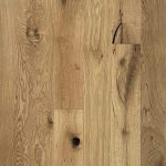 Parquet en Chêne contrecollé, raboté, vieilli, huilé