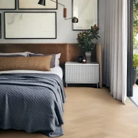 Revêtement bois bâton rompu Chêne, vernis aspect bois brut mat